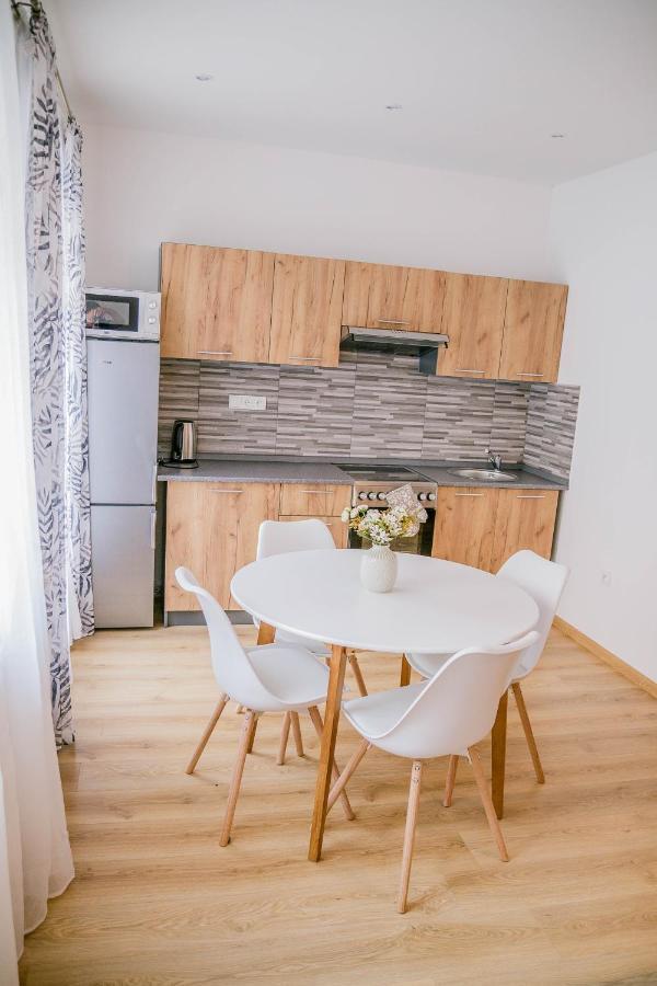 Apartmany Hejdukovi Krasna Lipa Exterior photo